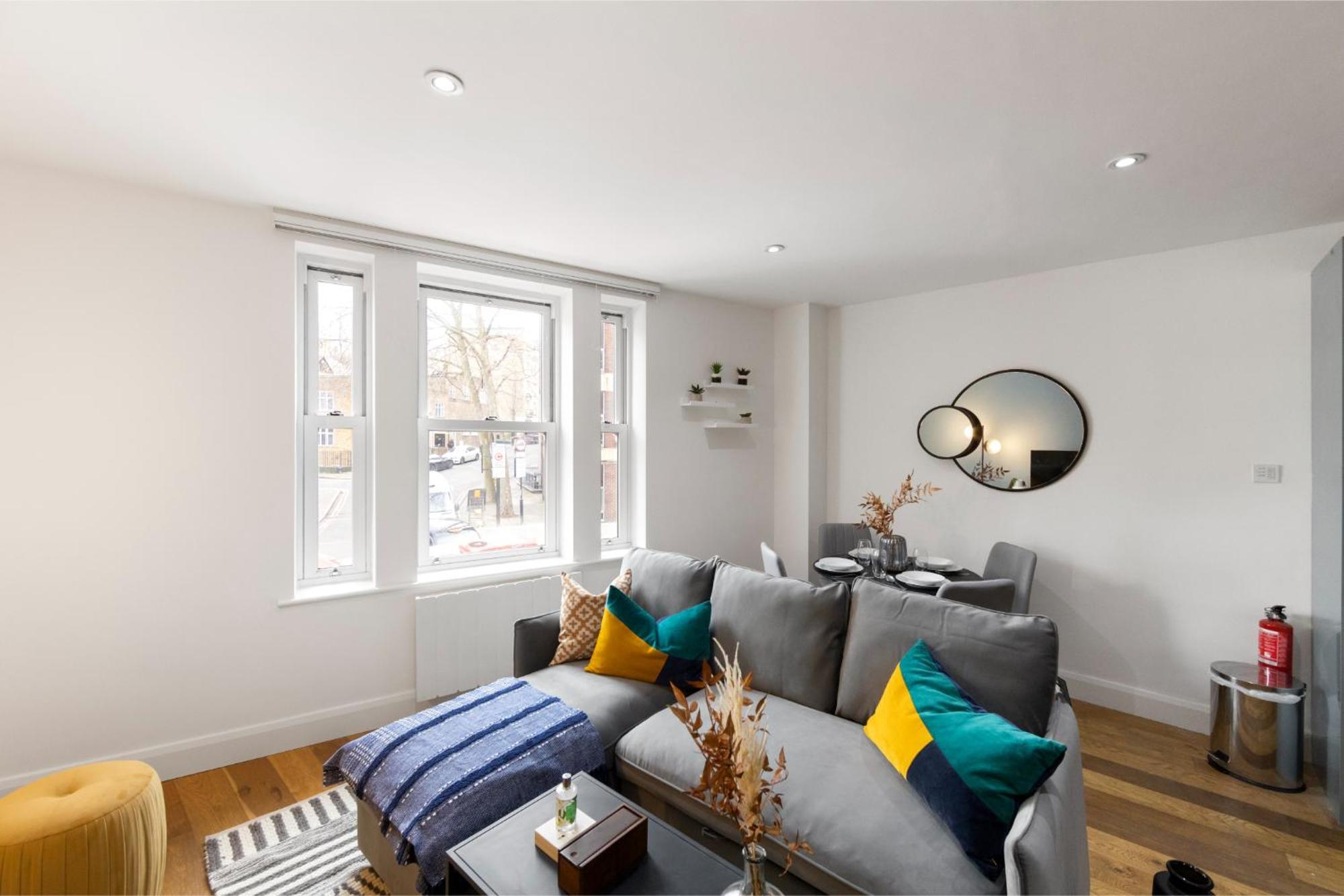 Tranquil Flat With Outdoor Space - Prime Location! Appartamento