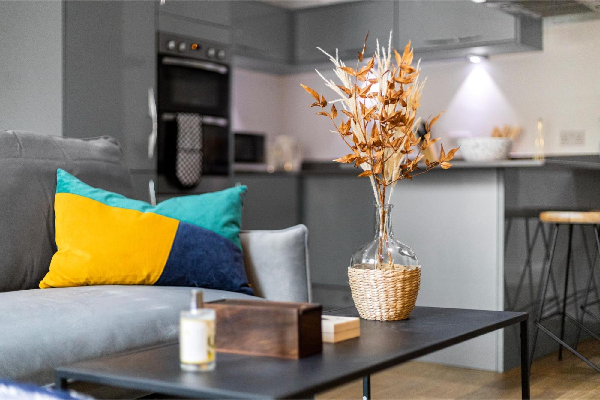 Appartamento Tranquil Flat With Outdoor Space - Prime Location!