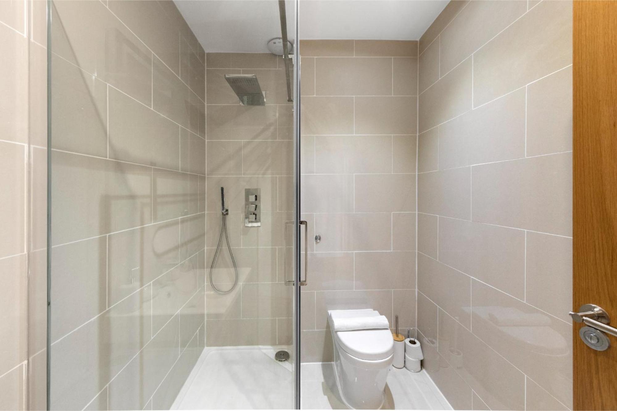 Appartamento Tranquil Flat With Outdoor Space - Prime Location! *