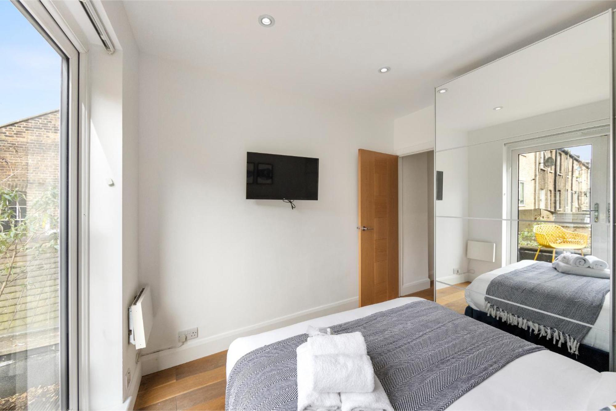 Tranquil Flat With Outdoor Space - Prime Location! * Londra